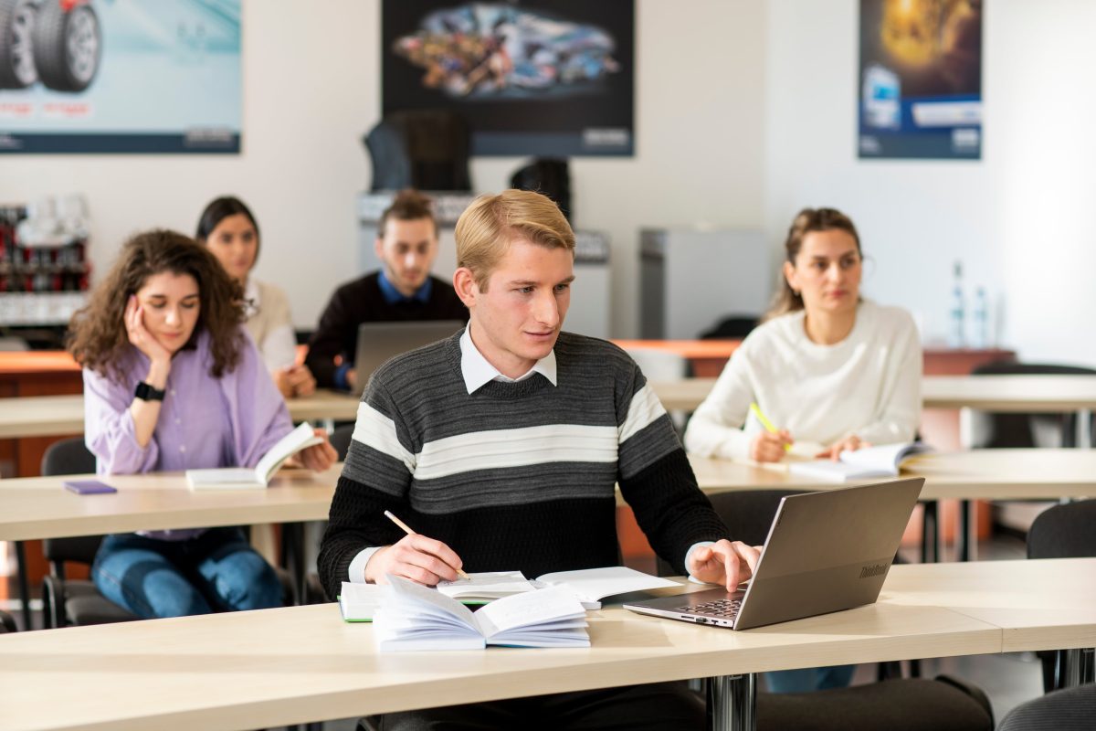 1a5e2b92-92a7-41be-831c-b40f70e7fa6e